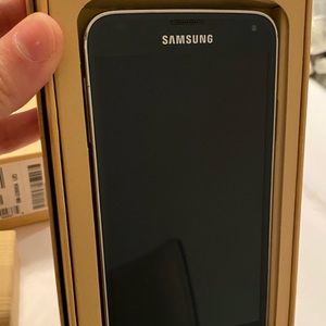 Samsung Galaxy S5 16GB AT&T locked